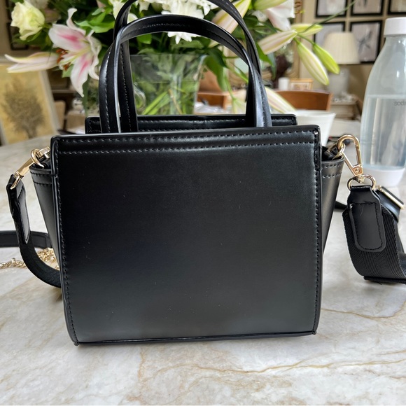 (SOLD) ZARA MINI CITY BAG BLACK - Picture 4 of 13